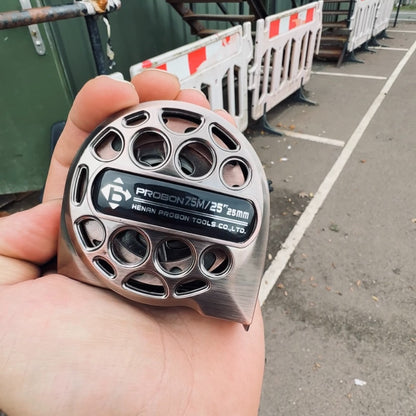 THE OUTLAW Measuring Tape 7.5m